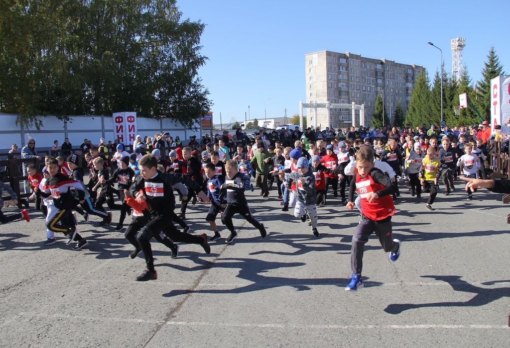 Тоболяки вышли на старт Всероссийского дня бега "Кросс нации"